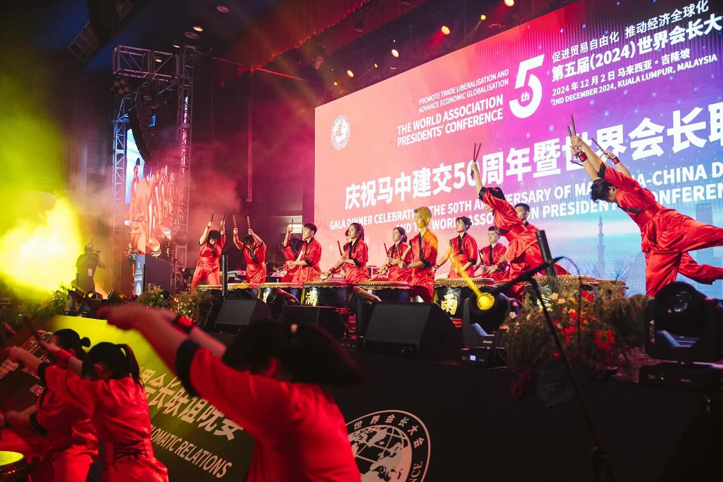作为社区常驻文化演出团体，该社团在第五届世界会长大会上震撼呈献《初击》。